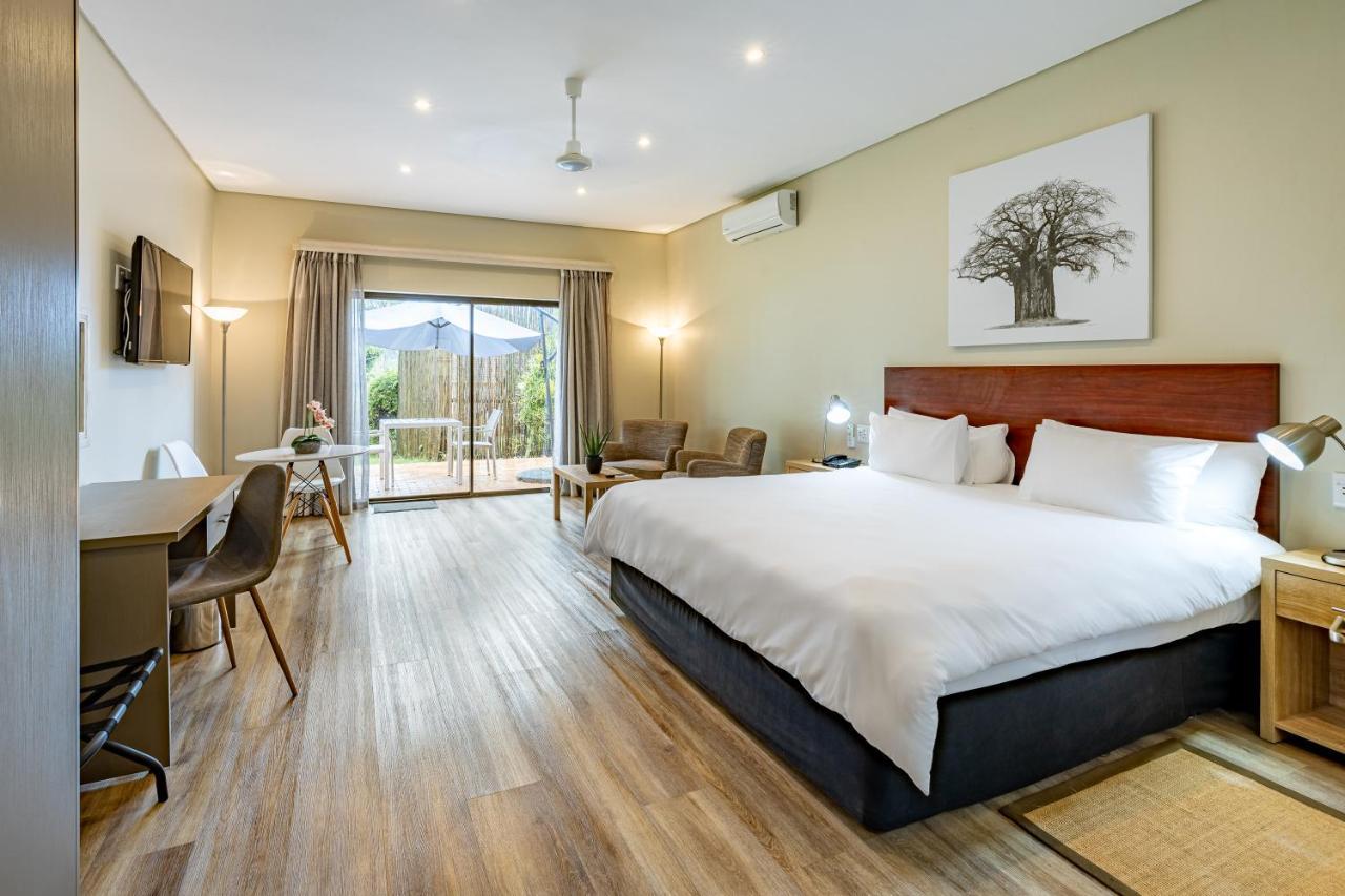 African Sky Hotels - Pine Lake Inn Уайт-Ривер Экстерьер фото