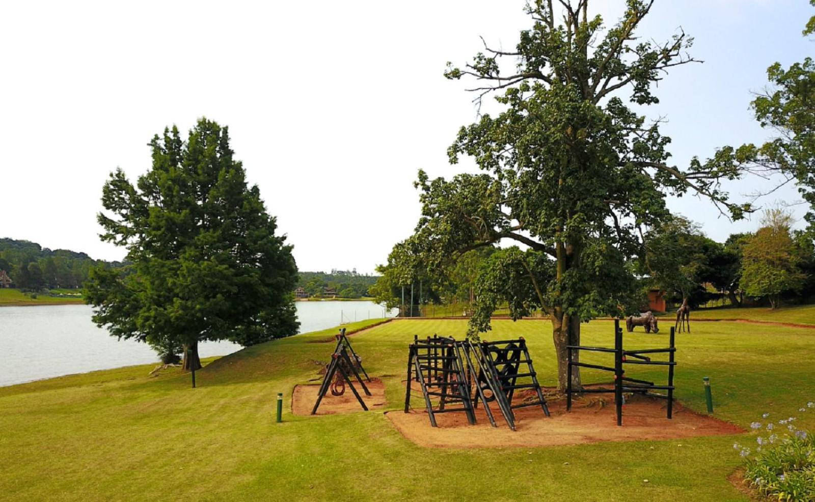 African Sky Hotels - Pine Lake Inn Уайт-Ривер Экстерьер фото
