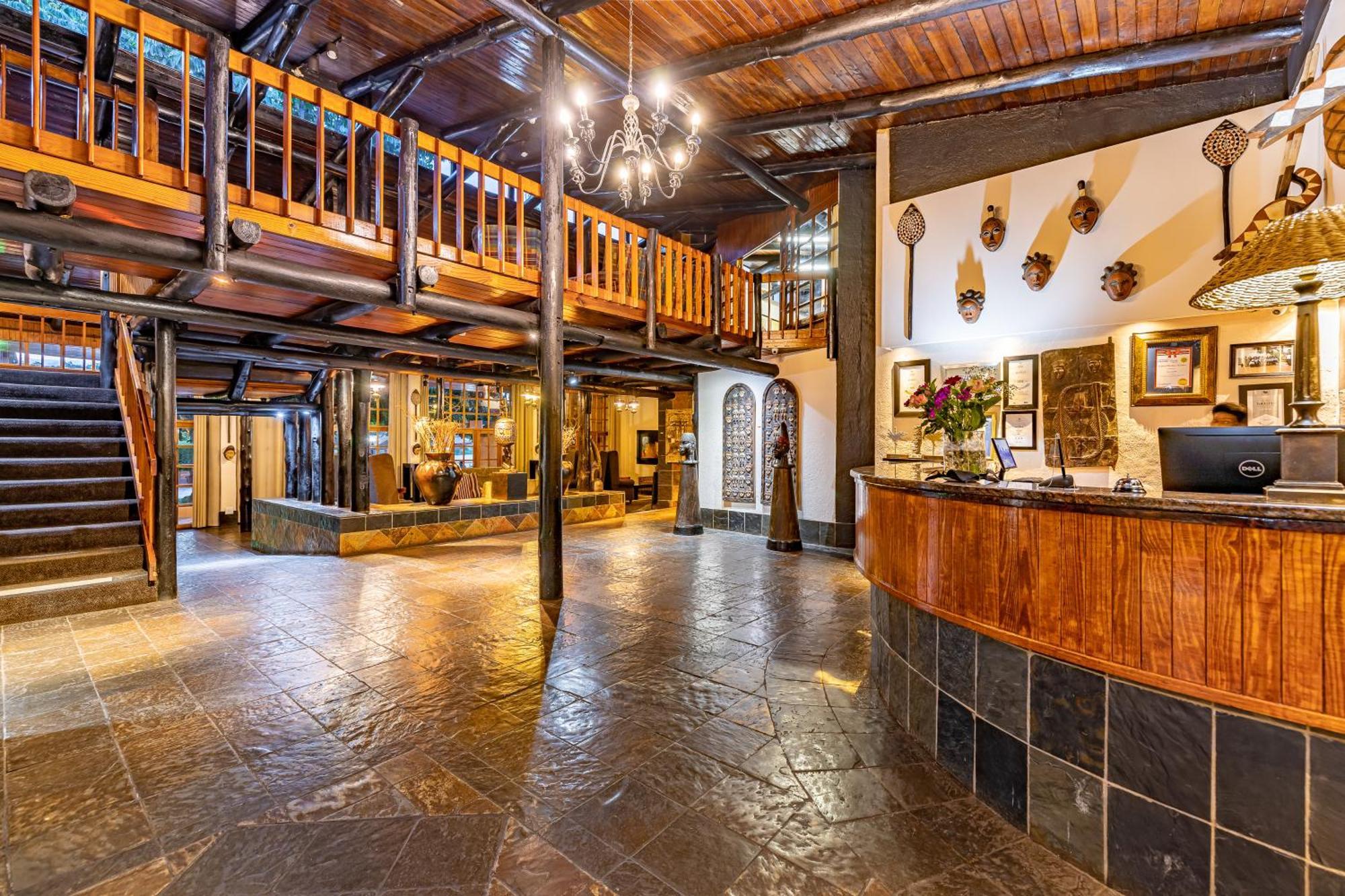 African Sky Hotels - Pine Lake Inn Уайт-Ривер Экстерьер фото